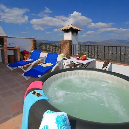 Casa Jose -beautiful Village House- Jacuzzi Included-views-bbq-aircon-wifi Comares