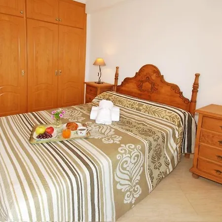 Casa Jose -beautiful Village House- Jacuzzi Included-views-bbq-aircon-wifi 度假居